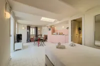 Smartr Barcelona Ramblas Hotels in Barcelona