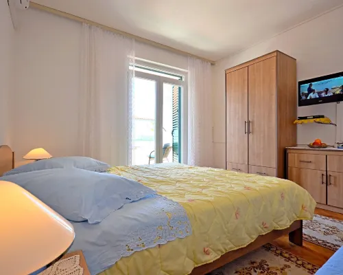 Apartments and Room Marin Hotels in Brela