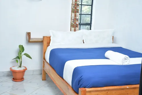 Rosablu Hotel Kutus - Alloggi
