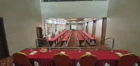 Hotel Ark - Airport Shuttle