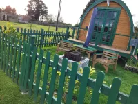 كوزي جلامبينج بود جلامبينج إن سانت أوستيل كورنفول فنادق في Luxulyan