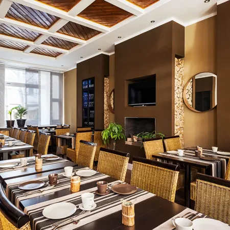 Apple City Hotel