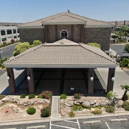 Best Western Plus Abbey Inn
