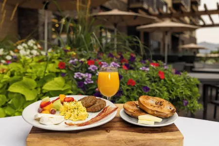 Residence Inn Wenatchee Отели в г. Веначи