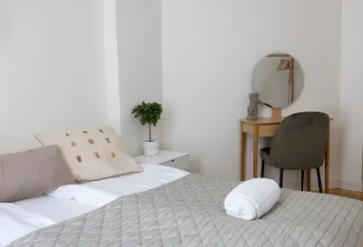 2Ndhomes Charming 2Br Home w Balcony Hotels in Taka-Töölö