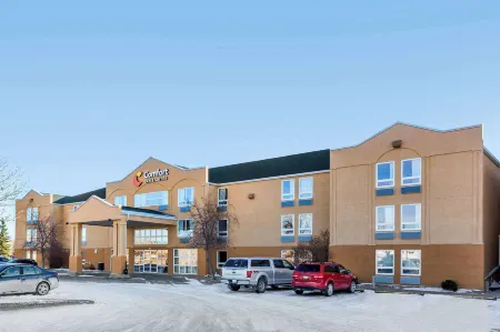 Comfort Inn & Suites Отели рядом с достопримечательностью «Tunnels Of Moose Jaw»