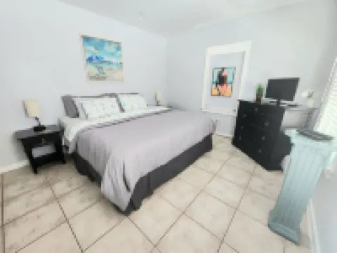 Paradise Cove at Lemon Bay