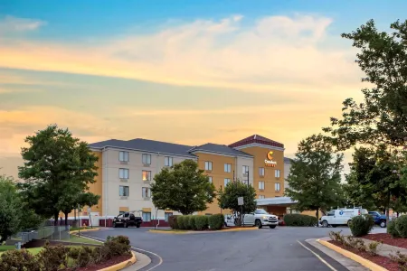 Comfort Suites Fredericksburg North Отели в г. Фолмут