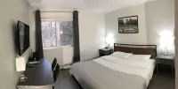Amber Hotel Hotels in Grand Bend