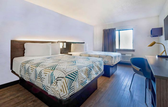 Motel 6 Milwaukee, WI - Glendale