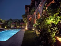 Anemelia Retreat - Explore & Recharge - Pools