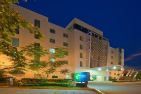Holiday Inn Express CD. Del Carmen