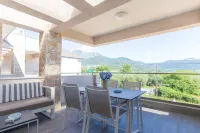 Bella Vista Luxury Apartments