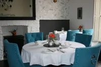 The New White Lion Hotels in Llanwrtyd Wells