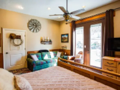 BarDew Valley Inn Hotels in Bartlesville