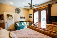 BarDew Valley Inn Hotels in Bartlesville