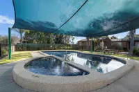 Shepparton Holiday Park - Pools