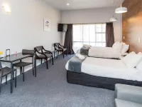Burwood Motel Hotels in Whanganui