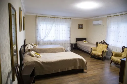 Art House Kutateli - Homestays