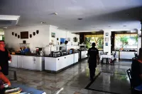 Navy Hotel Hotels in İçmeler Mahallesi