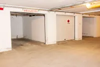 Garni Hotel Planeta Inn - parking