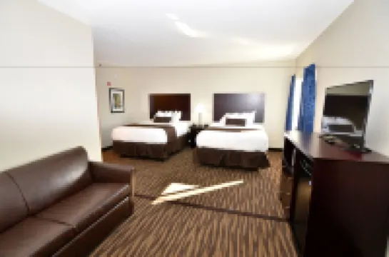 Cornerstone Inn & Suites Oelwein Hotels in Fayette County
