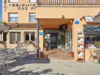 Hostal Mas Ferrer Hôtels à proximité de : Club Hípic Banyoles