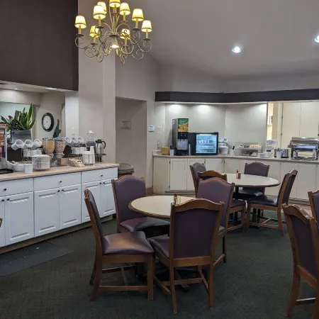 Hawthorn Extended Stay by Wyndham Green Bay