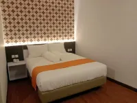 Front One Boutique Tugu Muda Semarang Hotels in West Semarang