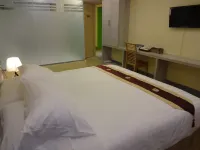 Hotel Mila Noa Hôtels à : 
