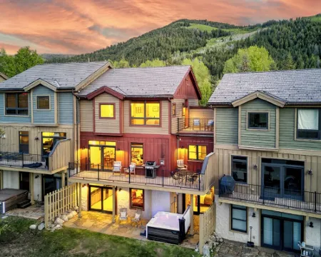 Spacious Townhome w/ Private Spa - Just Minutes from Vail and Beaver Creek! Hotels in Eagle-Vail