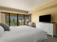 Wapato Point Halmalka Condo 514-B Close to Outdoor Pool, Sandy Beach Amenities Hotels in Manson