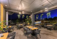 Vega Hotel - พร้อมอาหารเช้า