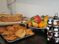 豐特奈爾城堡 布呂茲住宿飯店