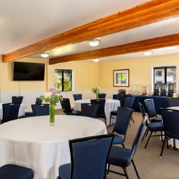 Pismo Lighthouse Suites