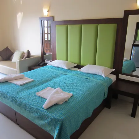 Riverside Regency Resort