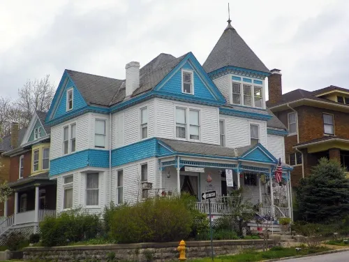 Garden House Bed and Breakfast Hotels in Hannibal