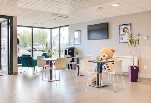 1. 브릿 호텔 디에..