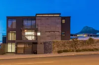 Living Hotel Lion's Eye - Pensions
