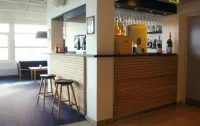 Horisont Hotel & Konference - Quầy bar