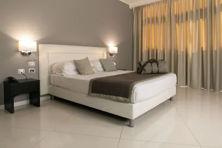 Marconi Hotel Отели в г. Ренде