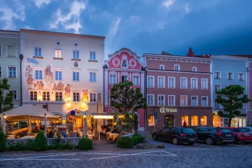 Hotel Post Hotels in Burghausen