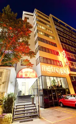 Hotel Metropol Basel Hotel dekat Laderach Chocolatier Suisse