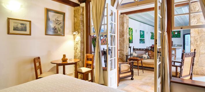 A Casa de Paulo Autran Hotels in Paraty