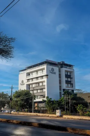 Dwarawata Dharwad Отели рядом с достопримечательностью «Kamat Tourist»