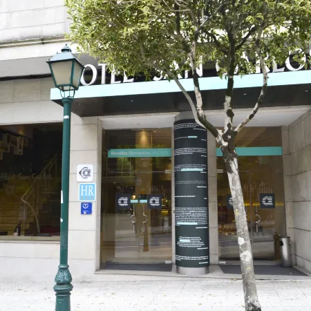 Hotel Alda San Carlos Отели рядом с достопримечательностью «Площадь Галисии»