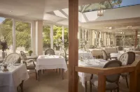 บาเธนเฮ้าส์ บูทีคโรงแรม