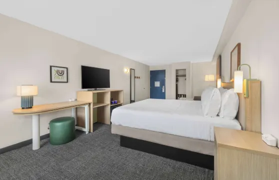 貝克斯菲爾德中心希爾頓 Spark 酒店