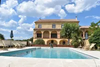 Mas d'Asvin Hotels in Saint-Christol-les-Ales