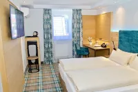 Hotel Zur Post فنادق في Ismaning